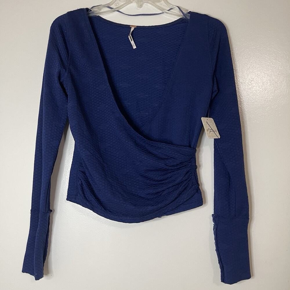 NEW! Free People side cinch long sleeve vneck top in blue size small $98